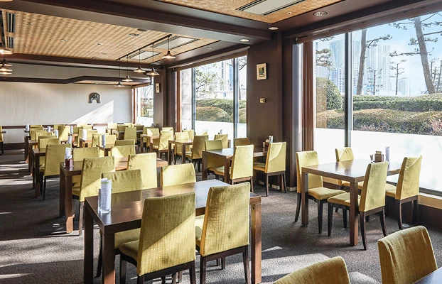 写真：アジュール竹芝3階のレストラン